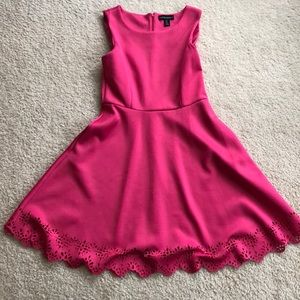 Stretchy pink a-line dress w/ pockets!!